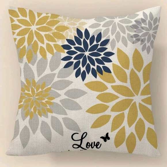 Tere's Boutique Other - NEW!  Love Print Cushion Cover BTQ
